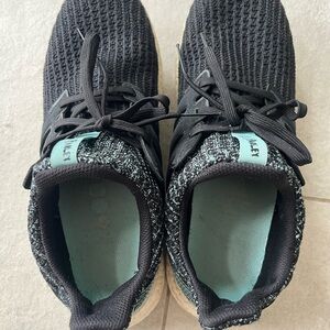 Adidas Ultraboost Black Knit Sneakers 9.5 women’s 8 men’s